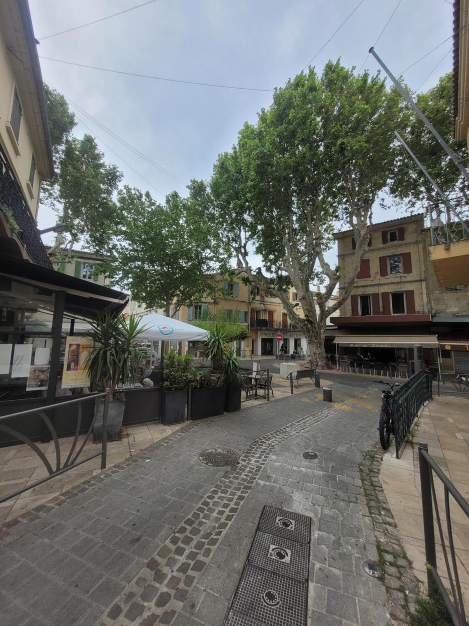 La Lavande อิสทร์ ภายนอก รูปภาพ
